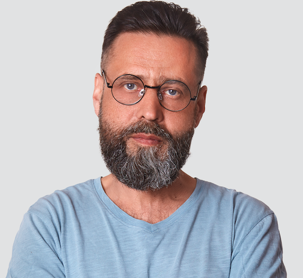 SAĞ AYAKTA AKINTILI YARA olgusu - Tıp Fakültesi Öğrencisi  4. Sınıf kategorisi